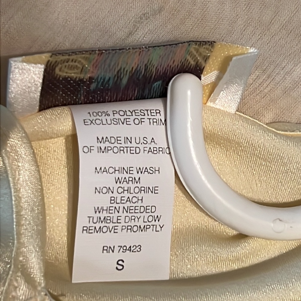 DENTELLE Nightie 💛 - Picture 6 of 6